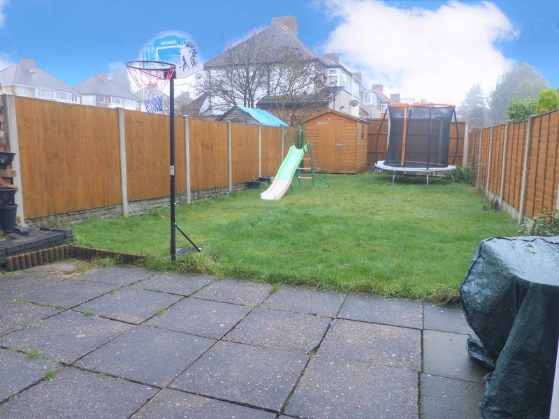 Booths Farm Road, Great Barr, Birmingham B42 2NS 3 bed semidetached