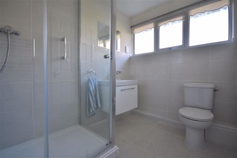 3 bedroom detached house for sale - Copse Avenue, Farnham