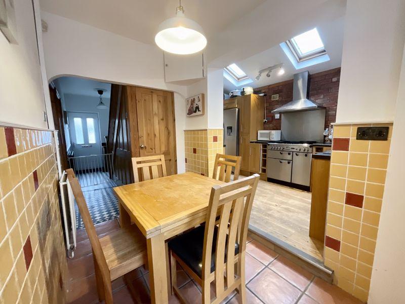 The Fillybrooks, Stone 3 bed semidetached house £270,000