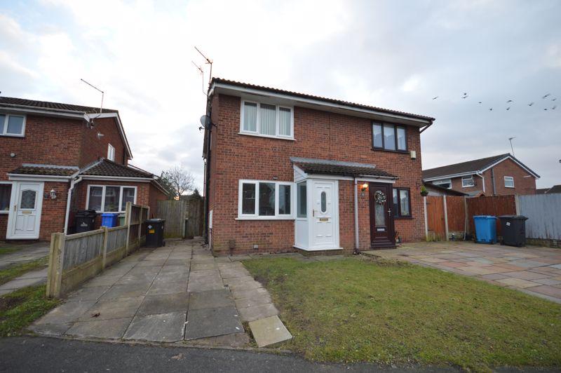 Chedworth Drive, Widnes 2 bed semidetached house £725 pcm (£167 pw)