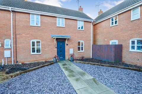 3 bedroom end of terrace house for sale - Saunders Close, Sugar Way, Peterborough