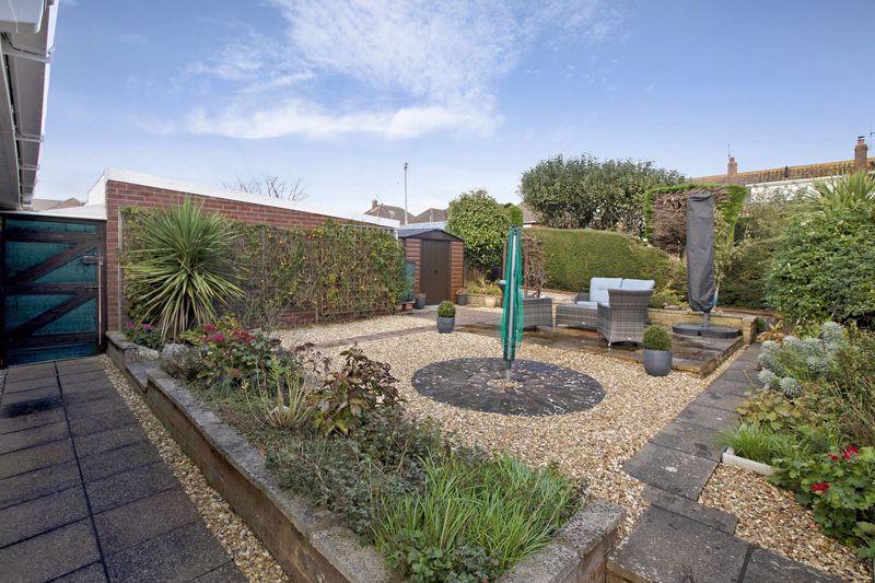 Elmfield Crescent, Exmouth 2 bed detached bungalow £375,000