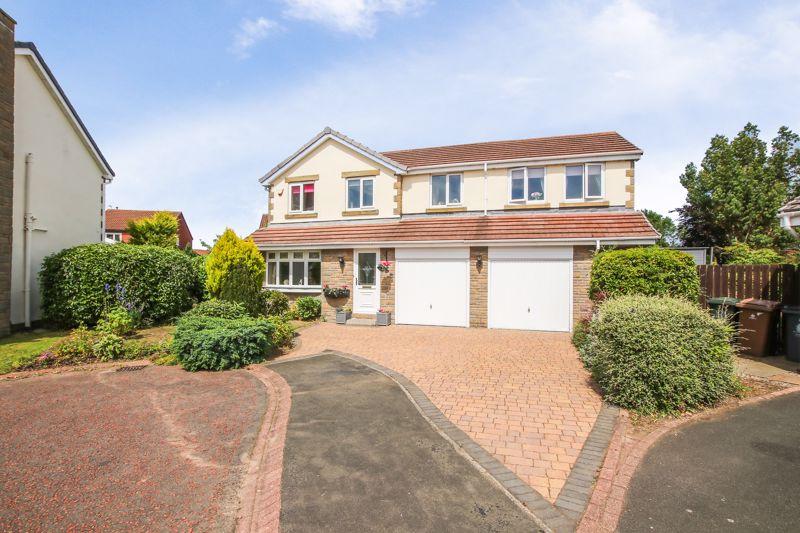 Blueburn Drive, Killingworth, NE12 5 bed detached house for sale £400,000