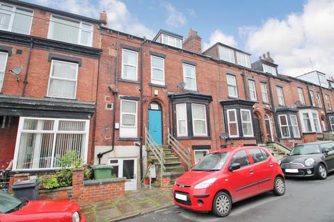 2 bedroom flat to rent, Ebberston Terrace, Hyde Park, Leeds, LS6