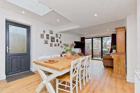 63 Craigie Road, Perth, PH2 0BL