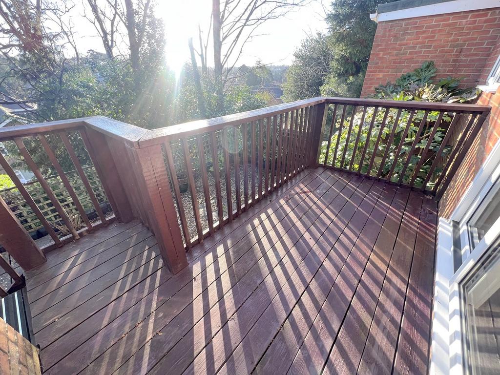 Winston Park, Poole, BH12 3 bed detached house for sale £390,000