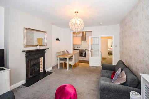2 bedroom apartment to rent - Upper Rock Gardens, Brighton, BN2