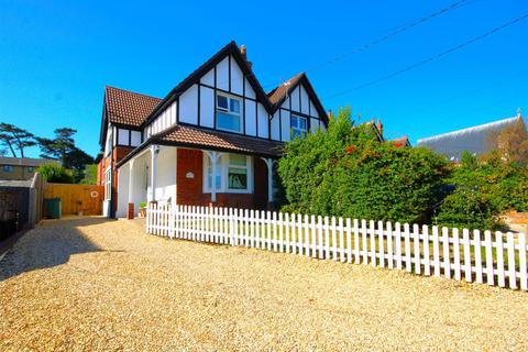 4 bedroom semi-detached house for sale - Totland Bay, Isle of Wight