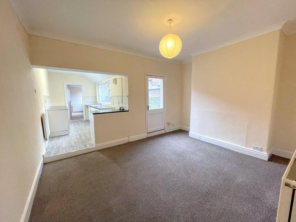Easson Road, Darlington 2 bed terraced house £500 pcm (£115 pw)