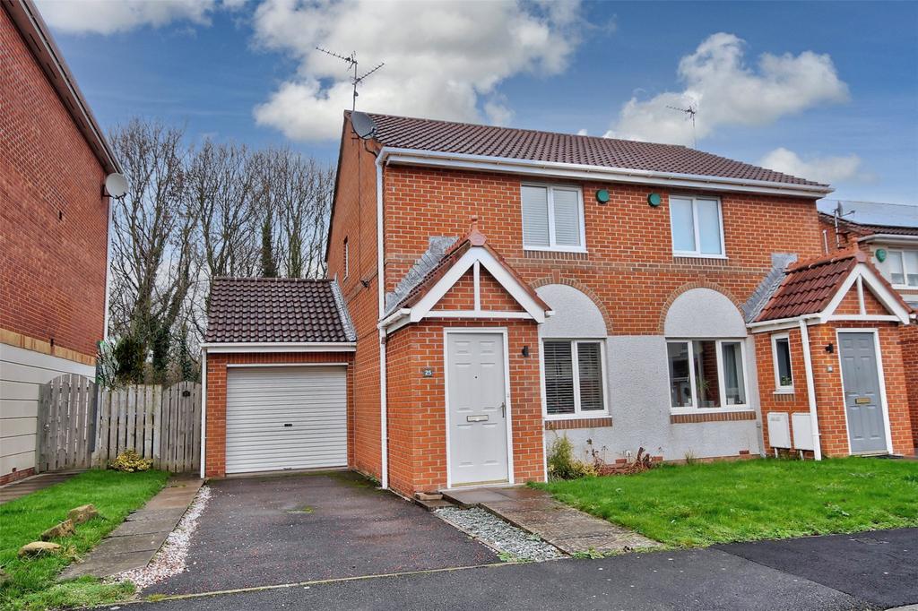 Glamis Court, Woodstone Village... 2 bed semidetached house £139,950