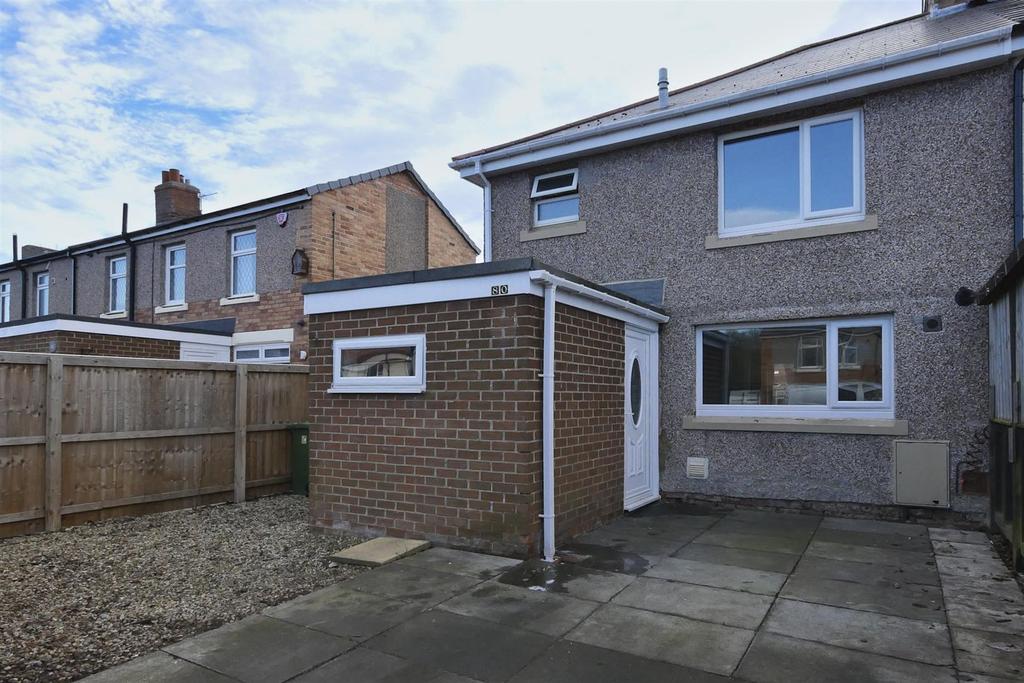 Fletcher Crescent, Houghton Le Spring 2 bed end of terrace house £89,950