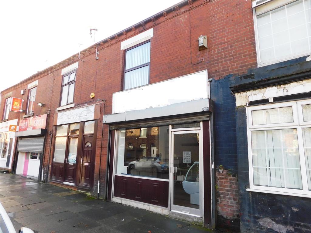 Thompson Lane, Chadderton, Oldham 1 bed terraced house £135,000
