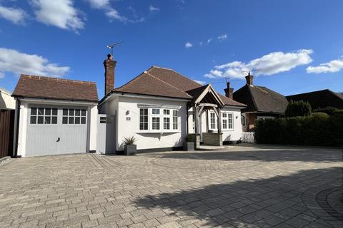 9 Burses Way, Hutton, Brentwood, CM13 2PL