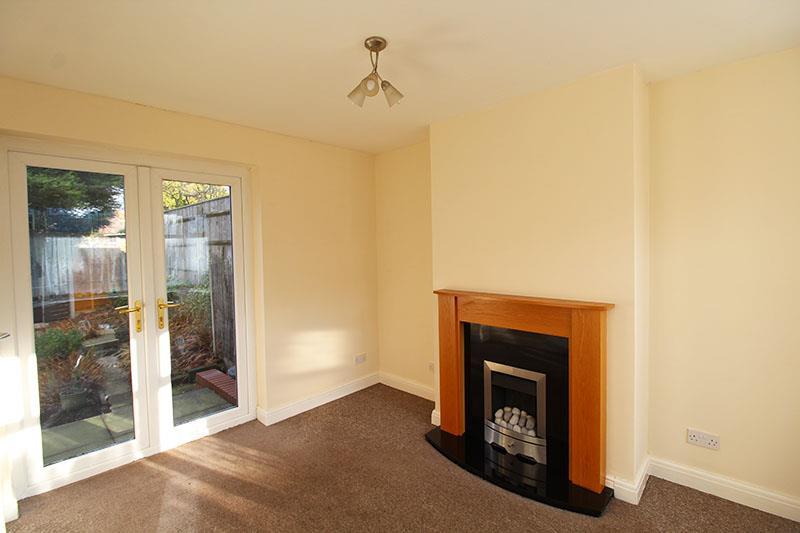 Hilderic Crescent, Dudley 3 bed semidetached house £850 pcm (£196 pw)