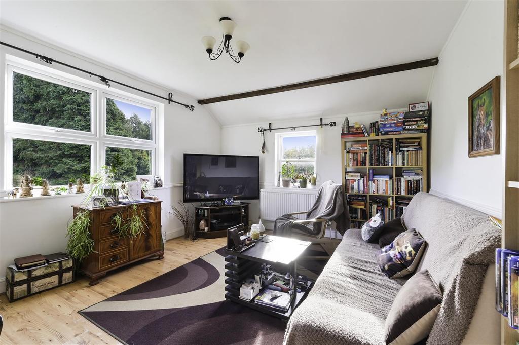 Pixham Lane, Dorking, Surrey 2 bed £435,000