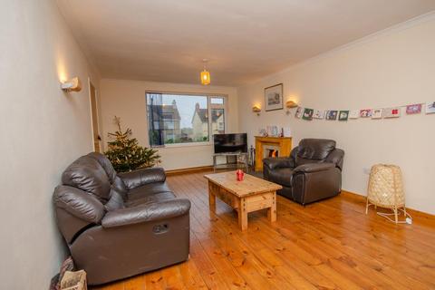 Ocho-rios Beacon Lane, Winterbourne, Bristol, BS36 1JU