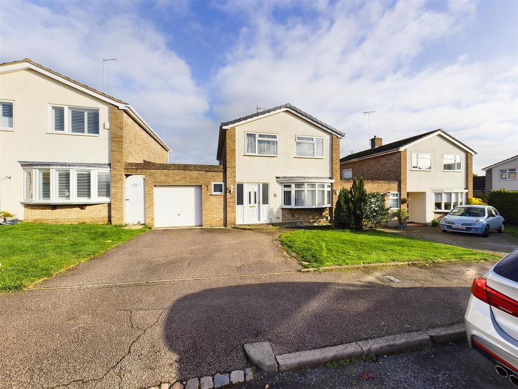 Marlowe Close, Stevenage, Hertfordshire, SG2 0JJ. 3 bed detached house