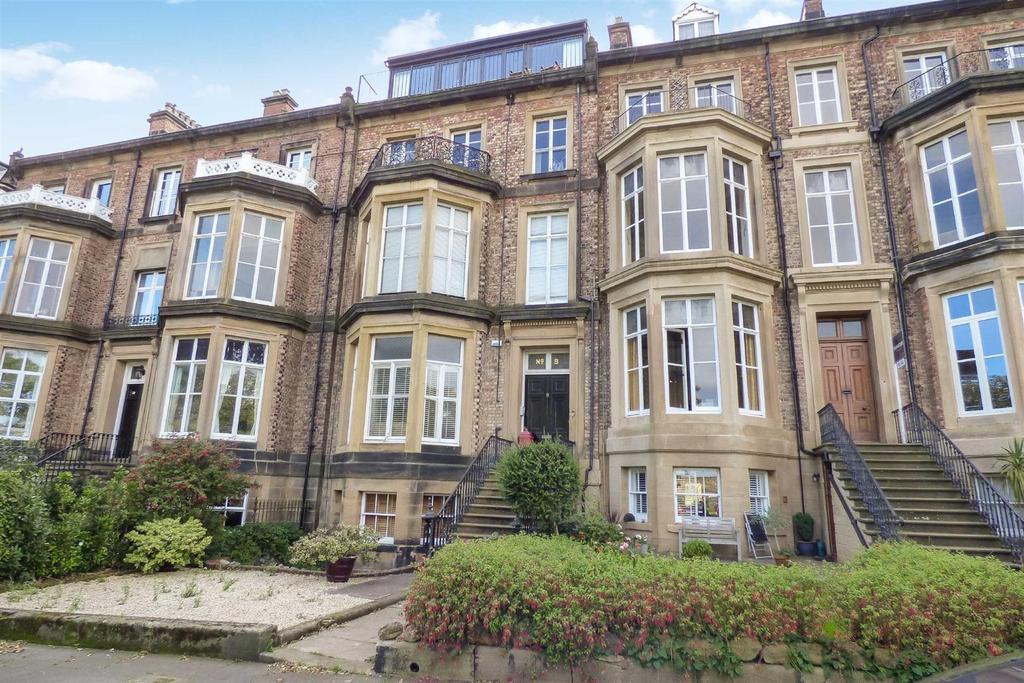Priors Terrace, Tynemouth 2 bed £260,000
