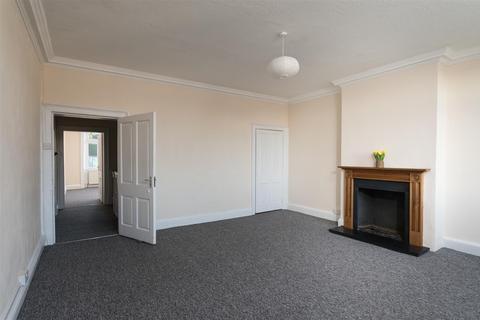 4 Clifton Wood Road, Bristol, BS8 4TA