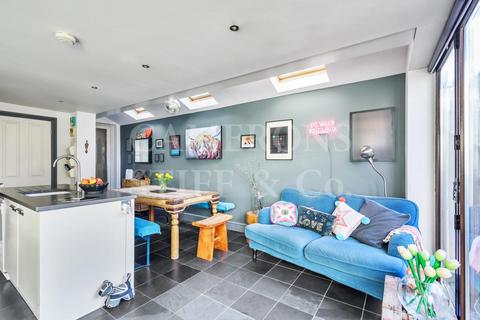 40 Douglas Road, London, NW6 7RP