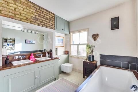40 Douglas Road, London, NW6 7RP
