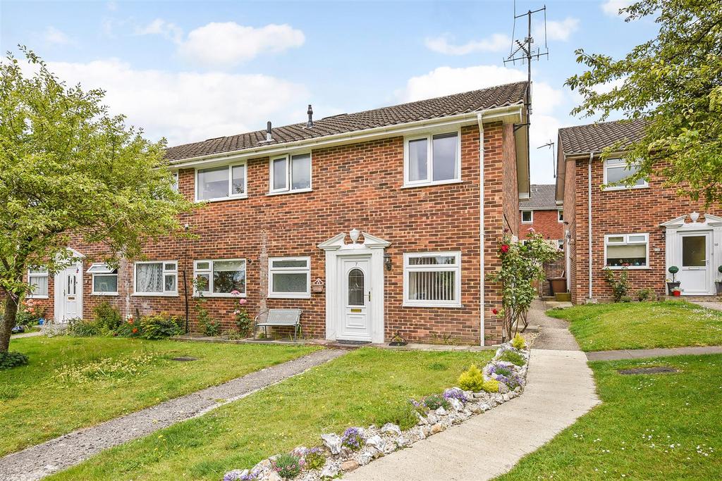 Neville Close, Andover 2 bed for sale £179,950