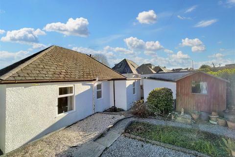 2 bedroom detached bungalow for sale - Penwethers Lane, Truro