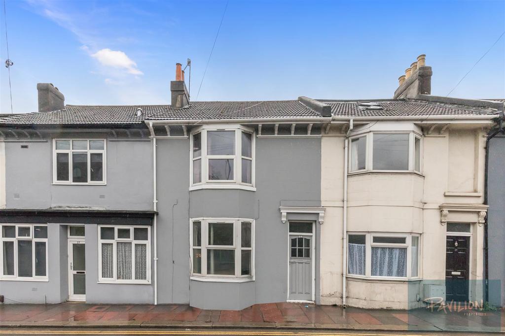 Hollingdean Road, Brighton 4 bed house £2,252 pcm (£520 pw)