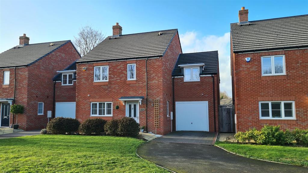Willowbank, Lowes Lane, Wellesbourne, Warwick 4 bed house £485,000