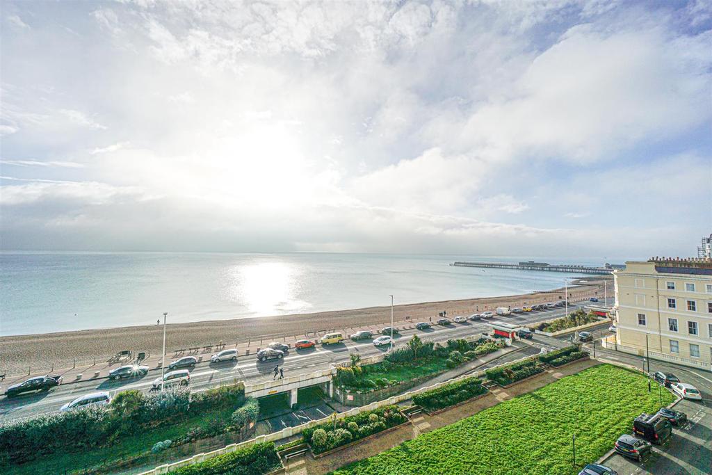Robertson Terrace, Hastings 2 bed flat £185,000