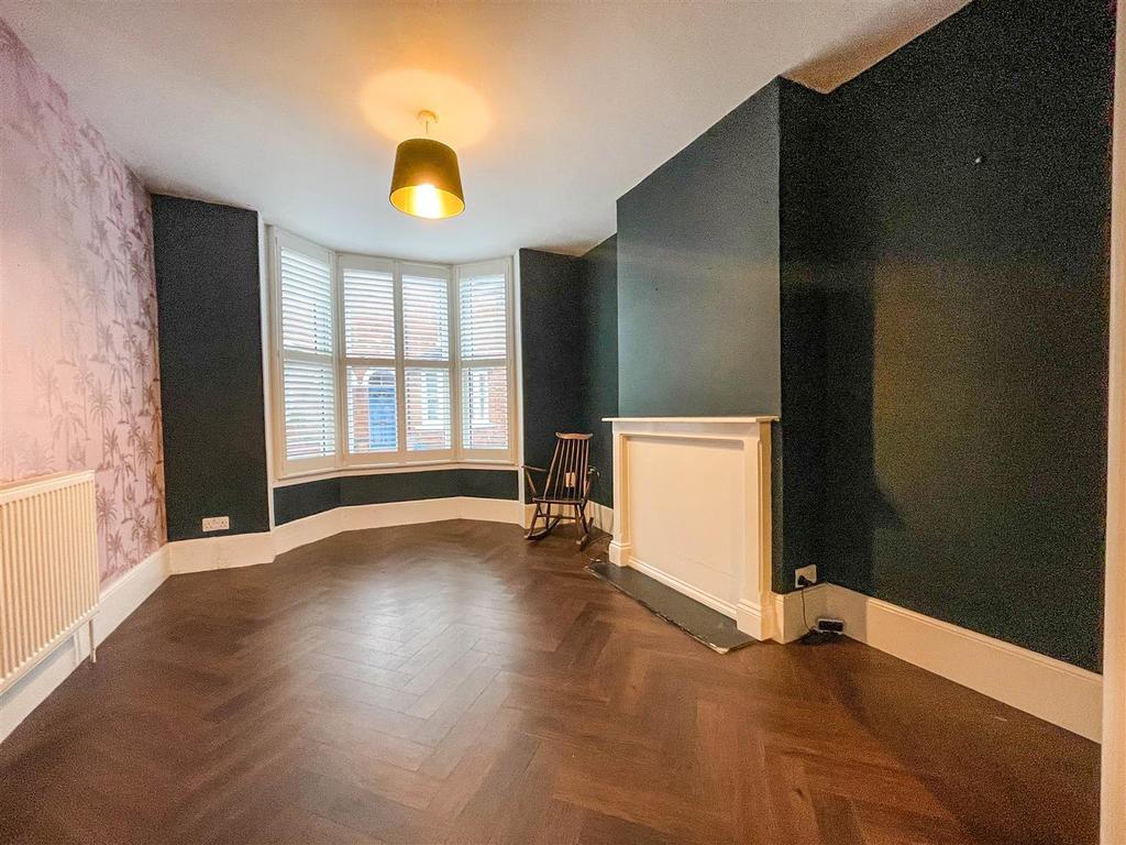 Suffolk Street, Leamington Spa 2 bed terraced house £335,000