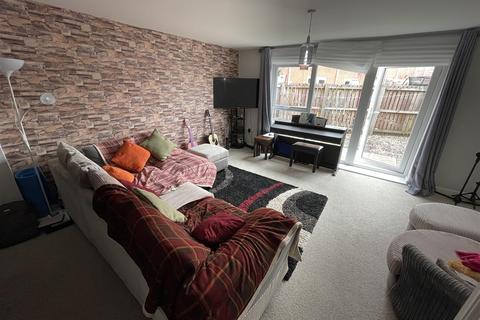 38 Flixton Road, Manchester, M13 9GU