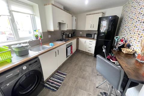 38 Flixton Road, Manchester, M13 9GU