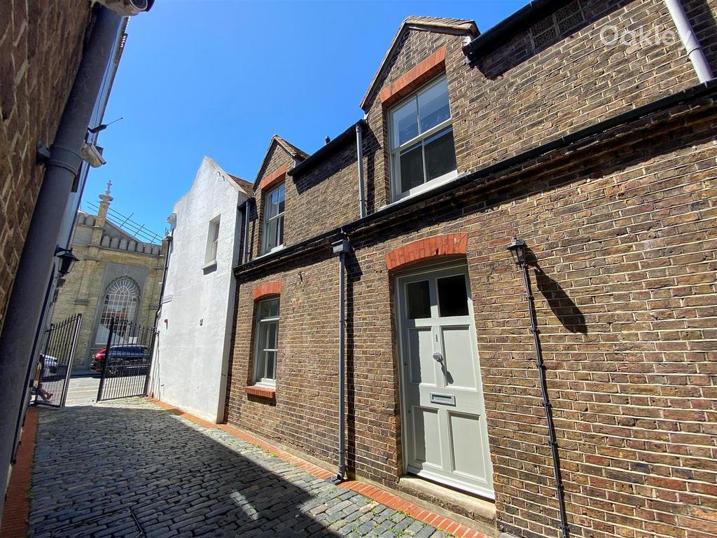 Pavilion Mews, North Laine, Brighton 2 bed house for sale £550,000