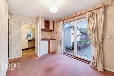 25 Albert Road, Dartford, DA2 7DL