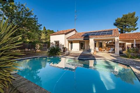 4 bedroom villa, Cassis, Bouches-du-Rhône, Provence-Alpes-Côte d'Azur