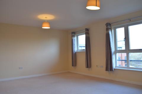2 bedroom flat to rent, West Cotton Close, Northampton, NN4