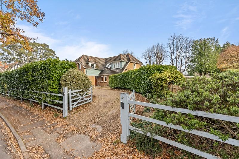 Holly Hill Lane, Sarisbury Green, Southampton, Hampshire. SO31 7AE 4