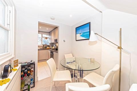 1 bedroom apartment to rent, Blenheim Crescent, W11