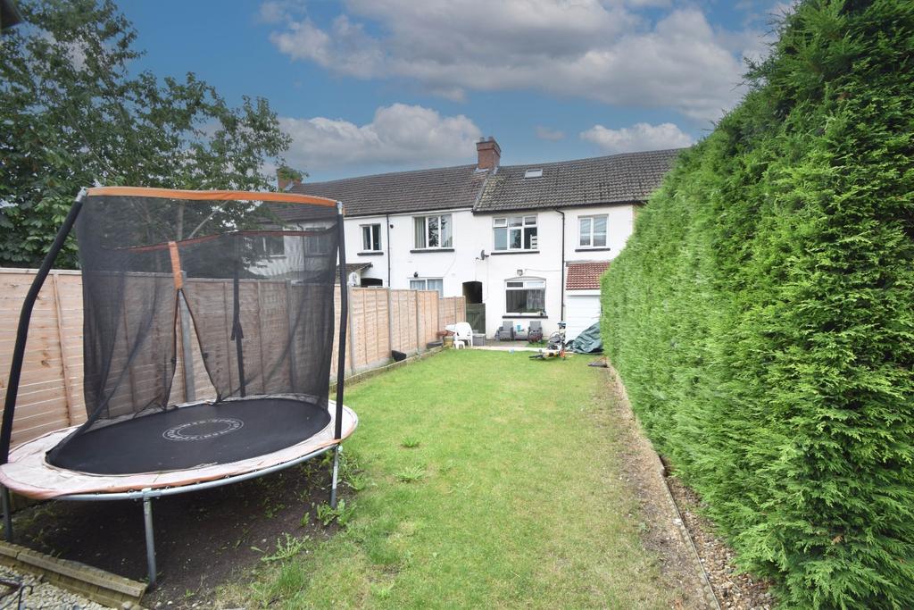 Road, Luton, Bedfordshire... 4 bed terraced house £325,000