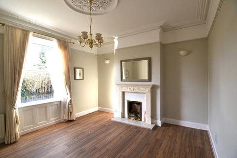 3 bedroom terraced house to rent, Algernon Terrace, Tynemouth, NE30