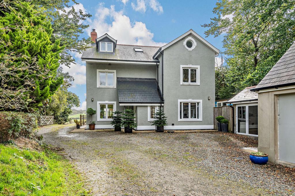 Lower Freystrop, Haverfordwest SA62 5 bed property with land for sale