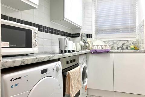 1 bedroom flat to rent - Park West, Edgware