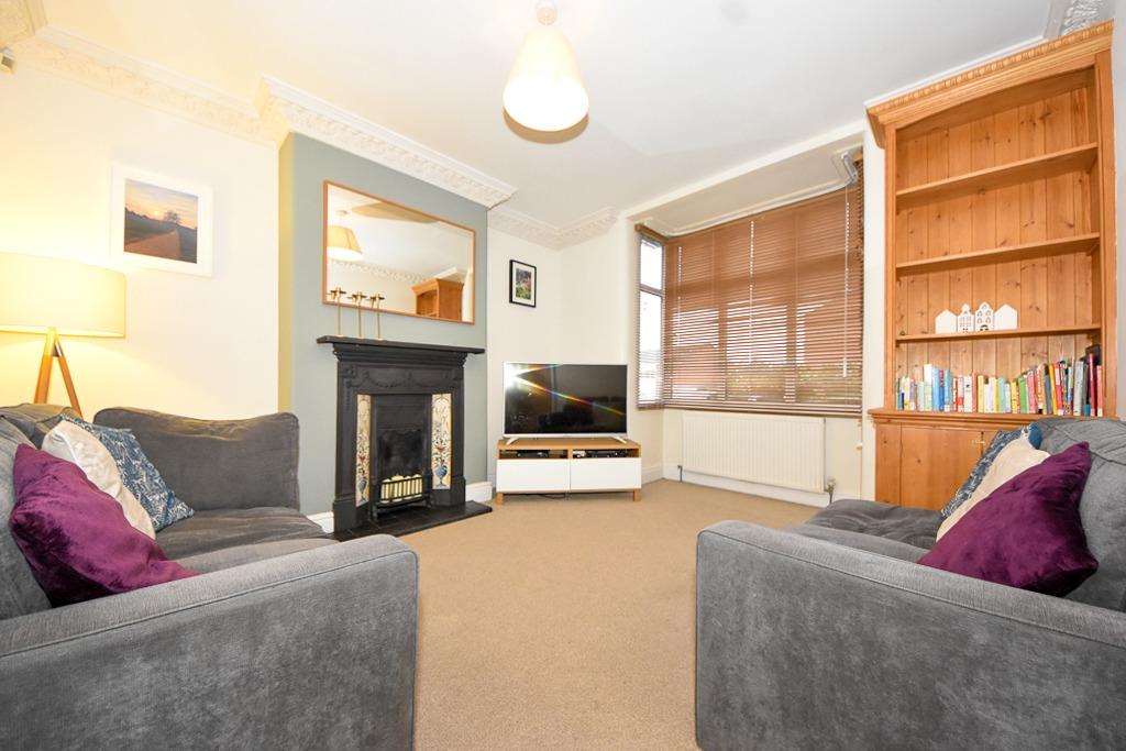 Lower Cape, Warwick, Warwickshire, CV34 5DP 2 bed terraced house £325,000