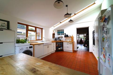 3 bedroom semi-detached house for sale - Bryn Teg, Long Lane, Saughall, Chester CH1 6DN