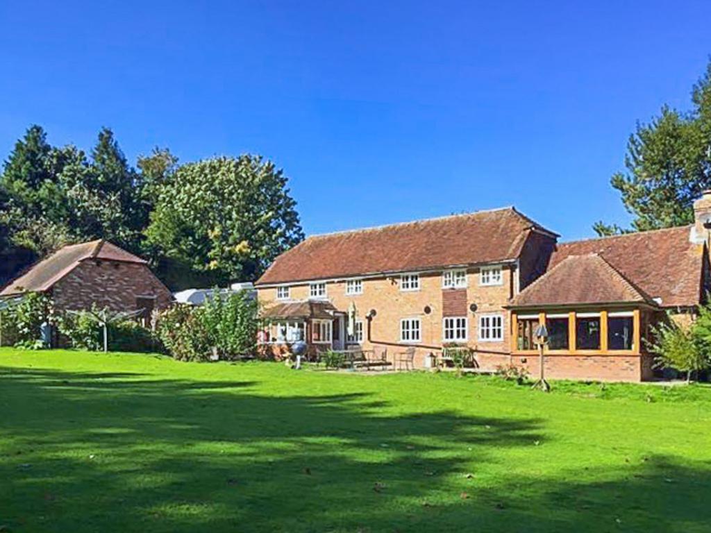 Woodmans Green Road, Whatlington, Battle, TN33 4 bed country house for