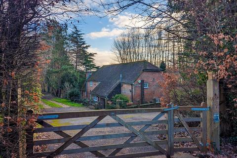 4 bedroom country house for sale, Woodmans Green Road,, Battle, TN33