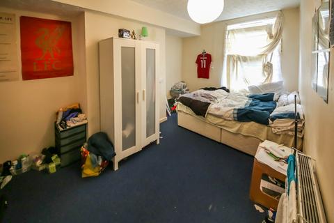 1 bedroom flat to rent, Back Brudenell Mount, Hyde Park, Leeds, LS6