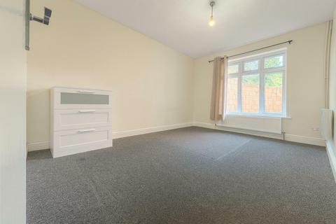 undefined, 1/2 Bedroom Flat To Let - HP12