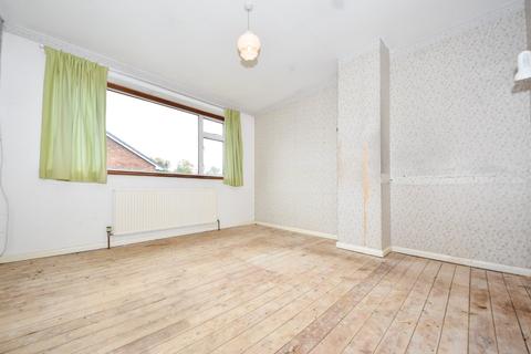 81 Foxes Way, Warwick, CV34 6AY